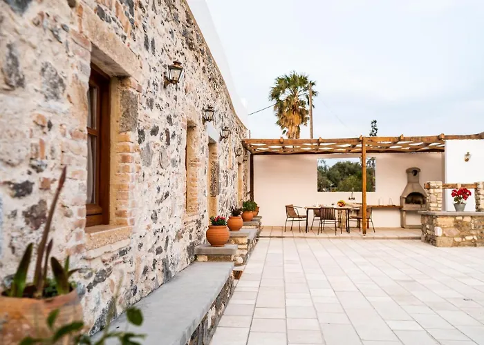 Paradisi Stone House Prázdninový dům