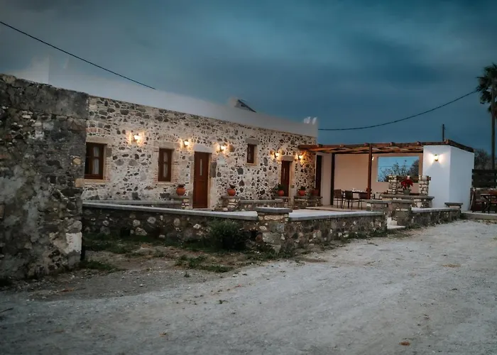 Paradisi Stone House Prázdninový dům *