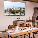 Dom wakacyjny Paradisi Stone House *