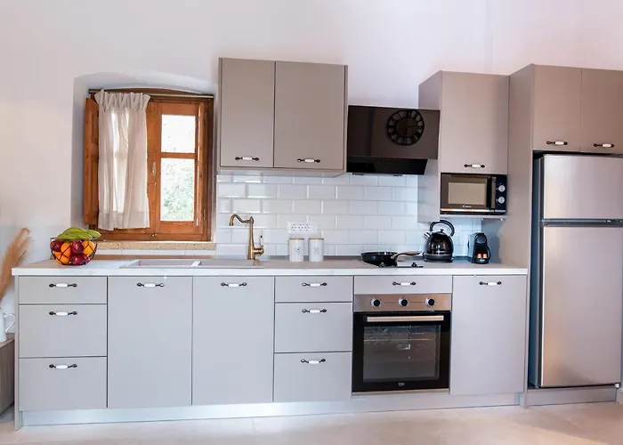 Paradisi Stone House *