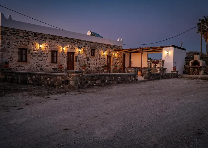 Paradisi Stone House Будинок відпочинку