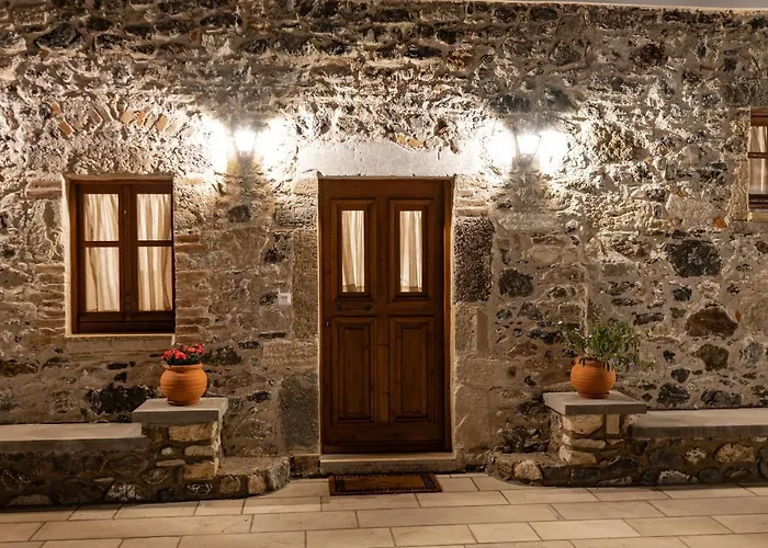 Paradisi Stone House Будинок відпочинку *