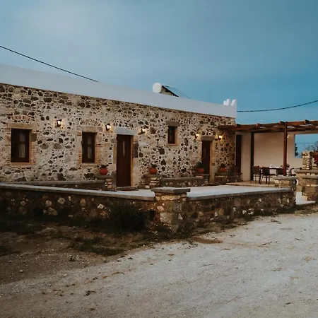 Paradisi Stone House Vakantiehuis *