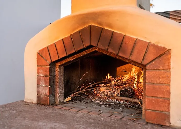 Paradisi Stone House Vakantiehuis